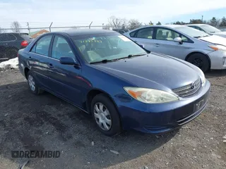 2004 Toyota Camry LE z VIN 4T1BE32K14U282508, wystawiony jako IAAI lot #41445997 z przebiegiem 205 826 mil mil oraz . Historia ofert i sprzedaży dostępna na DreamBid. Obrazek 1.