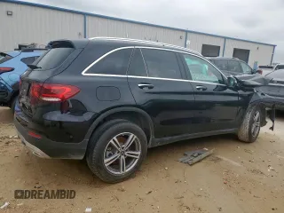2022 Mercedes-Benz GLC 300 with VIN W1N0G8DBXNG114598, listed as a Copart auction lot 55828375 with 32,978 mi miles and Salvage title. Bid and sale history available at DreamBid. Image 3.