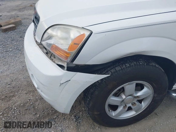 2008 Kia Sorento LX z VIN KNDJC735085785971, wystawiony jako IAAI lot #42092094 z przebiegiem 97 823 mil mil oraz . Historia ofert i sprzedaży dostępna na DreamBid. Obrazek 6.
