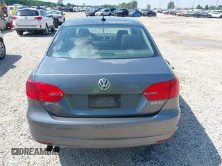 2013 Volkswagen Jetta SE with VIN 3VWDP7AJ9DM370201, listed as a IAAI auction lot 42562810 with 165,991 mi miles and . Bid and sale history available at DreamBid. Image 16.