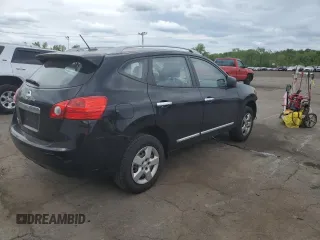 2015 Nissan Rogue S z VIN JN8AS5MV9FW764652, wystawiony jako Copart lot #56735095 z przebiegiem 104 647 mil mil oraz Szkody całkowita. Historia ofert i sprzedaży dostępna na DreamBid. Obrazek 3.