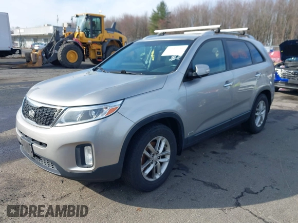 2014 Kia Sorento LX with VIN 5XYKTDA75EG462221, listed as a IAAI auction lot 41885746 with 215,305 mi miles. Bid and sale history available at carsss.com. Image 2.