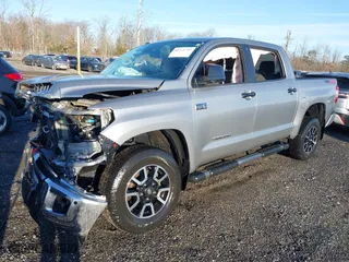 2019 Toyota Tundra 4WD SR5 with VIN 5TFDY5F17KX825602, listed as a IAAI auction lot 41368794 with 39,486 mi miles. Bid and sale history available at carsss.com. Image 2.