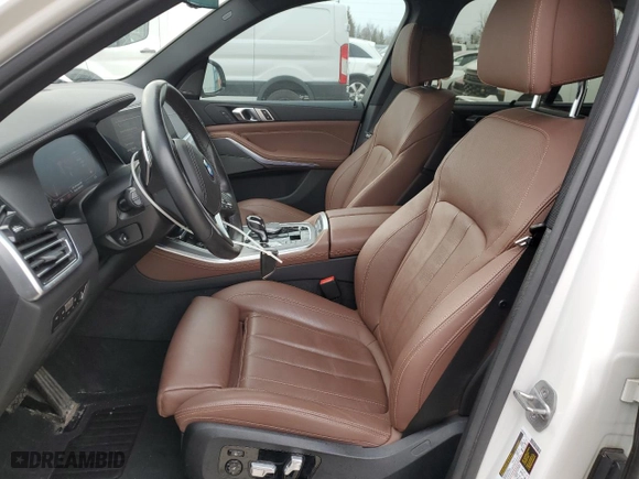 2019 BMW X5 xDrive40i with VIN 5UXCR6C55KLL40886, listed as a Copart auction lot 52337955 with 48,961 mi miles and Clean Title. Bid and sale history available at carsss.com. Image 7.