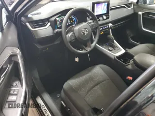 2024 Toyota RAV4 Hybrid LE with VIN 2T3UWRFV4RW201948, listed as a Copart auction lot 70400424 with 6,852 mi miles and Salvage title. Bid and sale history available at DreamBid. Image 8.