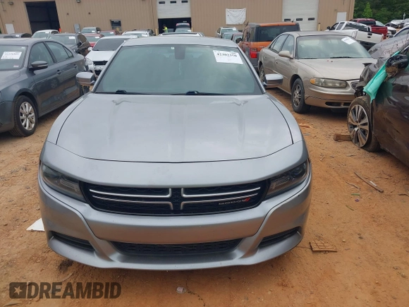 2015 Dodge Charger SE z VIN 2C3CDXBGXFH812970, wystawiony jako IAAI lot #42302350 z przebiegiem 204 107 mil mil oraz . Historia ofert i sprzedaży dostępna na DreamBid. Obrazek 12.