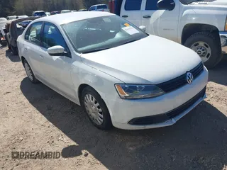 2014 Volkswagen Jetta SE z VIN 3VWD17AJ5EM422832, wystawiony jako IAAI lot #41684216 z przebiegiem 103 940 mil mil oraz . Historia ofert i sprzedaży dostępna na DreamBid. Obrazek 1.
