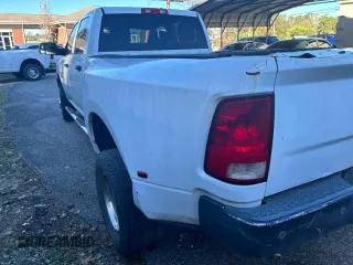 2016 Ram 3500 Tradesman z VIN 3C63RRGLXGG155224, wystawiony jako Copart lot #82751474 z przebiegiem 201 828 mil mil oraz Czysty tytuł • Clean title. Historia ofert i sprzedaży dostępna na DreamBid. Obrazek 3.