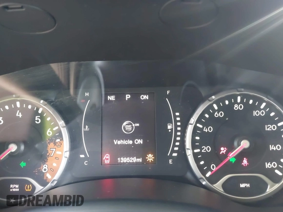 2017 Jeep Renegade Altitude z VIN ZACCJABB6HPE57612, wystawiony jako IAAI lot #41980363 z przebiegiem 139 529 mil mil oraz . Historia ofert i sprzedaży dostępna na DreamBid. Obrazek 7.