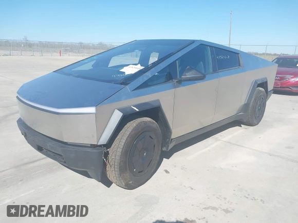 2024 Tesla Cybertruck с VIN 7G2CEHED8RA029960, выставлен на аукционе IAAI как лот 41829549 с пробегом 5 161 миль миль и . История ставок и продаж доступна на DreamBid. Изображение 19.