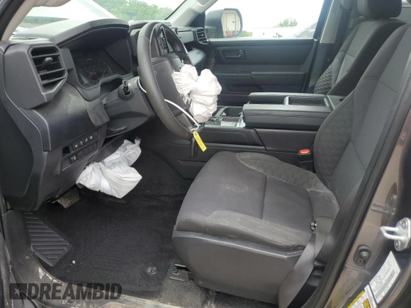 2022 Toyota Tundra SR with VIN 5TFKB5AA3NX016733, listed as a Copart auction lot 56575425 with 27,915 mi miles and Clean title. Bid and sale history available at DreamBid. Image 7.