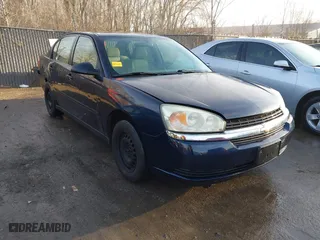 2005 Chevrolet Malibu with VIN 1G1ZS52F95F338980, listed as a IAAI auction lot 41567693 with 199,793 mi miles. Bid and sale history available at carsss.com. Image 1.