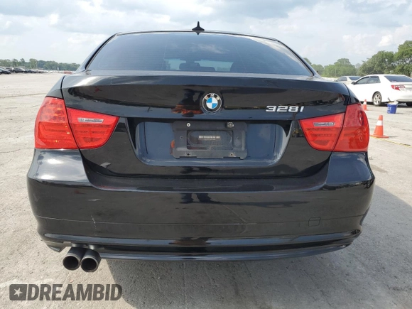 2011 BMW 3 Series 328i xDrive z VIN WBAPK7C56BA970180, wystawiony jako Copart lot #60878415 z przebiegiem 144 218 mil mil oraz Czysty tytuł • Clean title. Historia ofert i sprzedaży dostępna na DreamBid. Obrazek 6.