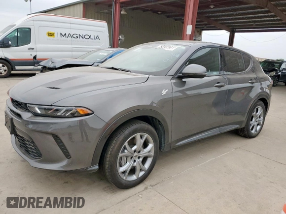 2024 Dodge Hornet R/T z VIN ZACPDFCW4R3A29263, wystawiony jako Copart lot #63423425 z przebiegiem 25 382 mil mil oraz Nie do naprawy • Non repairable. Historia ofert i sprzedaży dostępna na DreamBid. Obrazek 1.