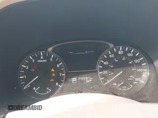 2015 Nissan Pathfinder S with VIN 5N1AR2MN2FC721337, listed as a IAAI auction lot 42120678 with 242,287 mi miles. Bid and sale history available at carsss.com. Image 7.