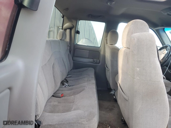 2000 GMC New Sierra 1500 SLE with VIN 2GTEK19T0Y1245898, listed as a Copart auction lot 84079604 with 220,905 mi miles and Salvage Title. Bid and sale history available at carsss.com. Image 10.