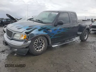 2003 Ford F-150 XL с VIN 1FTRX08LX3KD86615, выставлен на аукционе Copart как лот 86550604 с пробегом 147 426 миль миль и Списание • Salvage title. История ставок и продаж доступна на DreamBid. Изображение 1.