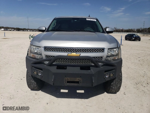 2013 Chevrolet Suburban LT with VIN 1GNSKJE74DR366339, listed as a Copart auction lot 47167315 with 113,106 mi miles and Salvage Title. Bid and sale history available at carsss.com. Image 5.