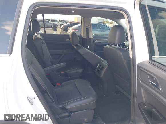 2021 Volkswagen Atlas SEL with VIN 1V2BR2CAXMC522670, listed as a IAAI auction lot 42110724 with 58,802 mi miles and . Bid and sale history available at DreamBid. Image 8.