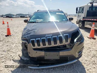 2019 Jeep Cherokee High Altitude with VIN 1C4PJMDX7KD260644, listed as a Copart auction lot 60416985 with 60,861 mi miles and Salvage title. Bid and sale history available at DreamBid. Image 5.