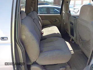 1999 Chevrolet Suburban with VIN 3GNEC16R1XG198724, listed as a IAAI auction lot 41812563 with 207,922 mi miles. Bid and sale history available at carsss.com. Image 8.