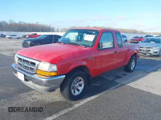 2000 Ford Ranger XL with VIN 1FTYR14V5YTA89269, listed as a IAAI auction lot 41967360 with 191,094 mi miles. Bid and sale history available at carsss.com. Image 2.