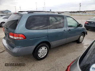 2001 Toyota Sienna LE with VIN 4T3ZF13C21U354424, listed as a Copart auction lot 50260675 with 235,787 mi miles and Non Repairable. Bid and sale history available at carsss.com. Image 3.