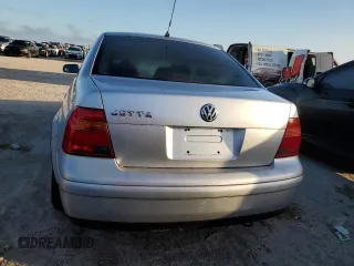 1999 Volkswagen Jetta GLS with VIN 3VWSA29M0XM044902, listed as a Copart auction lot 74619954 with 273,284 mi miles and Salvage title. Bid and sale history available at DreamBid. Image 6.