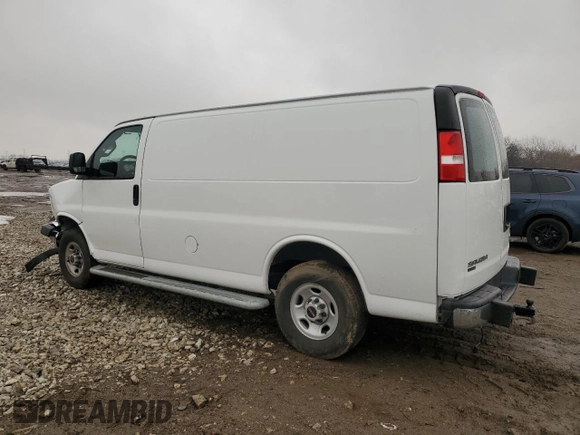 2022 GMC Savana Cargo Van with VIN 1GTW7AFP8N1147653, listed as a Copart auction lot 49812315 with 23,887 mi miles and Salvage Title. Bid and sale history available at carsss.com. Image 2.