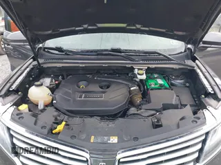 2018 Lincoln MKC Reserve with VIN 5LMTJ3DH6JUL08255, listed as a IAAI auction lot 42095399 with 41,267 mi miles and . Bid and sale history available at DreamBid. Image 10.