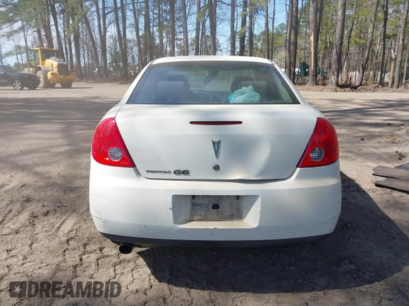 2008 Pontiac G6 1SV Value Leader with VIN 1G2ZF57B284297954, listed as a IAAI auction lot 41864563 with 203,678 mi miles. Bid and sale history available at carsss.com. Image 17.