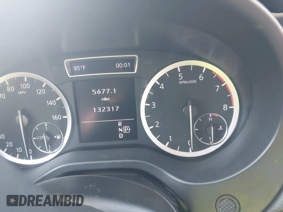 2017 Infiniti QX30 Premium z VIN SJKCH5CP4HA023330, wystawiony jako IAAI lot #42407253 z przebiegiem 132 317 mil mil oraz . Historia ofert i sprzedaży dostępna na DreamBid. Obrazek 7.