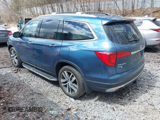 2017 Honda Pilot Touring with VIN 5FNYF6H93HB017623, listed as a IAAI auction lot 41996650 with 97,946 mi miles. Bid and sale history available at carsss.com. Image 3.