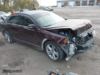 2014 Volkswagen Passat SEL Premium with VIN 1VWCS7A37EC022413, listed as a IAAI auction lot 40597042 with 131,866 mi miles. Bid and sale history available at carsss.com. Image 1.