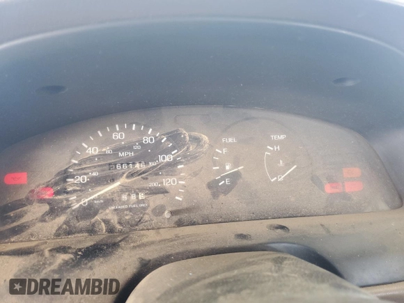 1997 Nissan Sentra XE z VIN 3N1AB41D3VL015032, wystawiony jako Copart lot #47238005 z przebiegiem 266 146 mil mil oraz Szkoda całkowita • Salvage title. Historia ofert i sprzedaży dostępna na DreamBid. Obrazek 9.