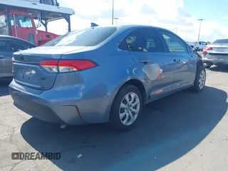 2023 Toyota Corolla LE z VIN JTDB4MEE4P3005736, wystawiony jako IAAI lot #41739662 z przebiegiem 28 257 mil mil oraz . Historia ofert i sprzedaży dostępna na DreamBid. Obrazek 4.