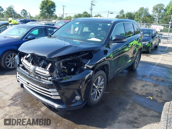 2017 Toyota Highlander XLE with VIN 5TDJZRFH3HS417049, listed as a IAAI auction lot 42535954 with 136,639 mi miles and . Bid and sale history available at DreamBid. Image 18.