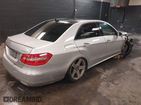 2011 Mercedes-Benz E 550 Luxury with VIN WDDHF9AB6BA338317, listed as a IAAI auction lot 41370286 with 153,041 mi miles and . Bid and sale history available at DreamBid. Image 4.