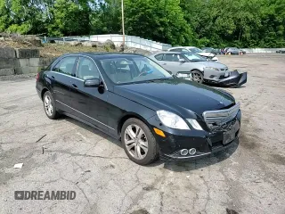 2010 Mercedes-Benz E 350 Luxury z VIN WDDHF8HB1AA213658, wystawiony jako Copart lot #60596165 z przebiegiem 61 213 mil mil oraz Szkoda całkowita • Salvage title. Historia ofert i sprzedaży dostępna na DreamBid. Obrazek 13.