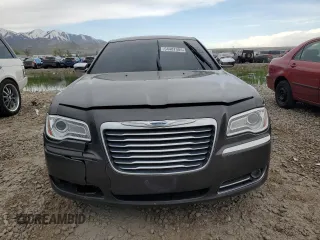 2014 Chrysler 300 C z VIN 2C3CCAKG1EH376864, wystawiony jako Copart lot #54487485 z przebiegiem 175 176 mil mil oraz Czysty tytuł • Clean title. Historia ofert i sprzedaży dostępna na DreamBid. Obrazek 5.