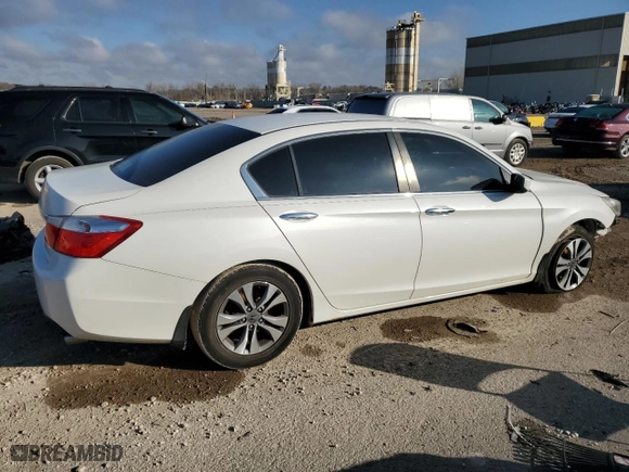 2015 Honda Accord Sedan LX with VIN 1HGCR2F30FA003193, listed as a Copart auction lot 78991094 with 117,297 mi miles and Salvage Title. Bid and sale history available at carsss.com. Image 3.