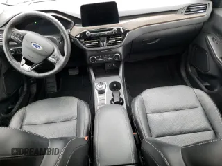 2020 Ford Escape Titanium Hybrid z VIN 1FMCU9DZXLUB95757, wystawiony jako Copart lot #47472845 z przebiegiem 39 622 mil mil oraz Szkoda całkowita • Salvage title. Historia ofert i sprzedaży dostępna na DreamBid. Obrazek 8.