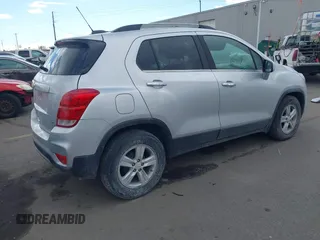 2019 Chevrolet Trax LT with VIN KL7CJLSB0KB753820, listed as a IAAI auction lot 41562873 with 65,028 mi miles and . Bid and sale history available at carsss.com. Image 4.