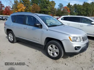 2013 Jeep Compass High Altitude with VIN 1C4NJCEA6DD208419, listed as a Copart auction lot 76323074 with 183,575 mi miles and Clean Title. Bid and sale history available at carsss.com. Image 4.