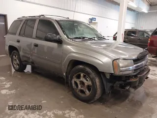 2007 Chevrolet TrailBlazer LS with VIN 1GNDT13S072109348, listed as a IAAI auction lot 41566255 with 278,928 mi miles. Bid and sale history available at carsss.com. Image 1.