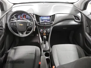 2020 Chevrolet Trax LS with VIN 3GNCJKSBXLL299838, listed as a Copart auction lot 86515304 with 111,091 mi miles and Clean Title. Bid and sale history available at carsss.com. Image 8.