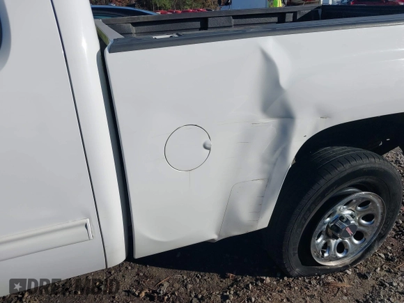 2011 GMC Sierra 1500 with VIN 1GTR1VEA6BZ126994, listed as a IAAI auction lot 40938932 with 248,061 mi miles and . Bid and sale history available at DreamBid. Image 17.