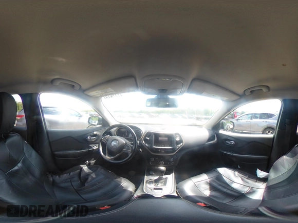 2016 Jeep Cherokee Latitude z VIN 1C4PJMCB4GW241454, wystawiony jako IAAI lot #42378181 z przebiegiem 210 207 mil mil oraz . Historia ofert i sprzedaży dostępna na DreamBid. Obrazek 18.