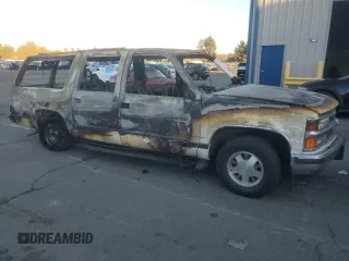 1999 Chevrolet Suburban with VIN 3GNEC16R5XG109155, listed as a Copart auction lot 79766644 with 0 mi miles and Non Repairable. Bid and sale history available at carsss.com. Image 4.