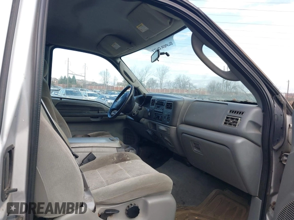 2003 Ford F-350 XL with VIN 1FTSX31L83ED76242, listed as a IAAI auction lot 41792210 with 221,495 mi miles and . Bid and sale history available at DreamBid. Image 5.